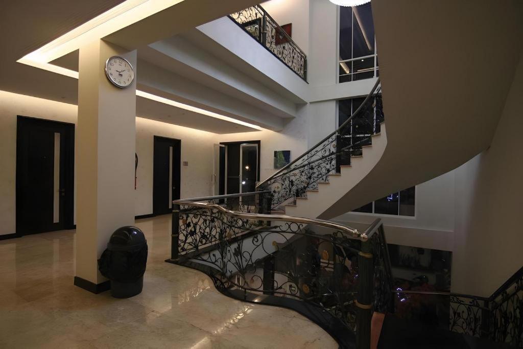 Griya Jogja Hotel Yogyakarta Exterior photo